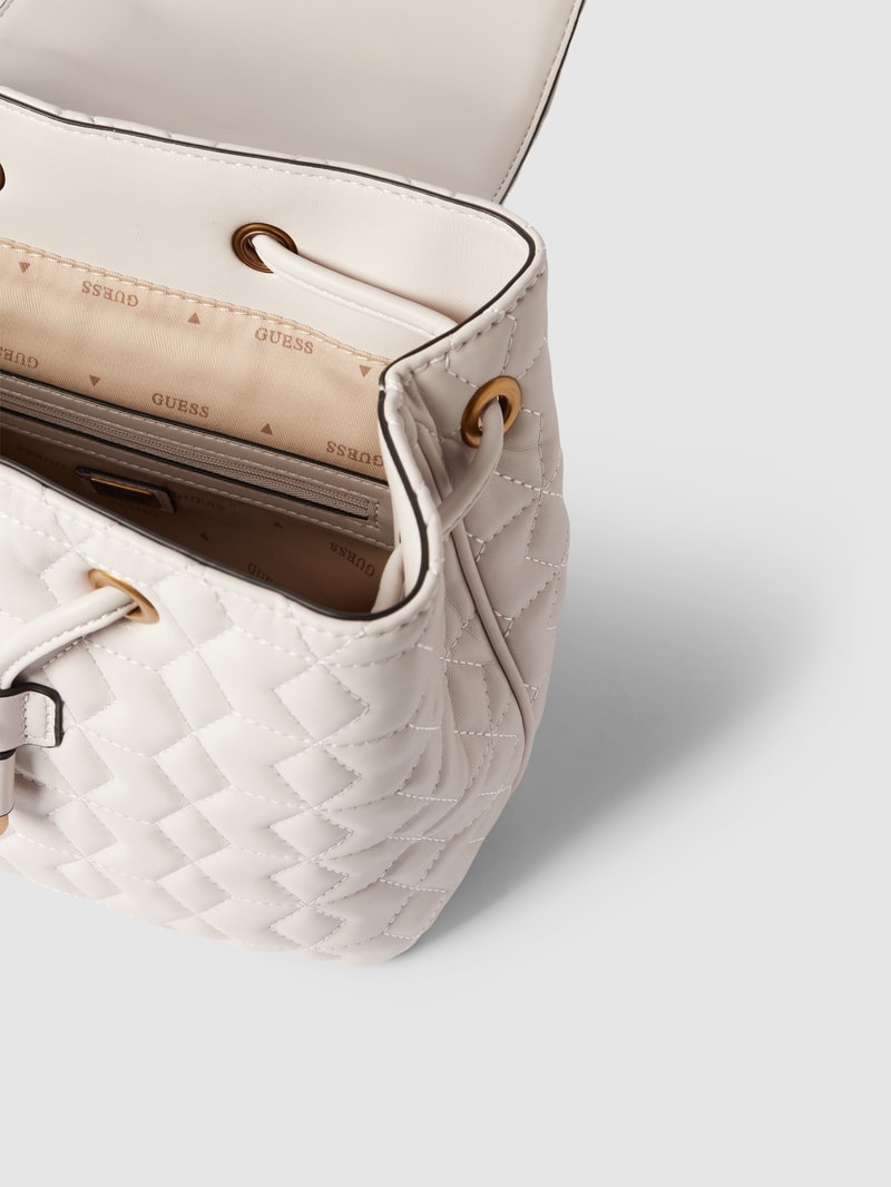 Rucksack mit Steppnähten Modell 'ELENIA' in offwhite