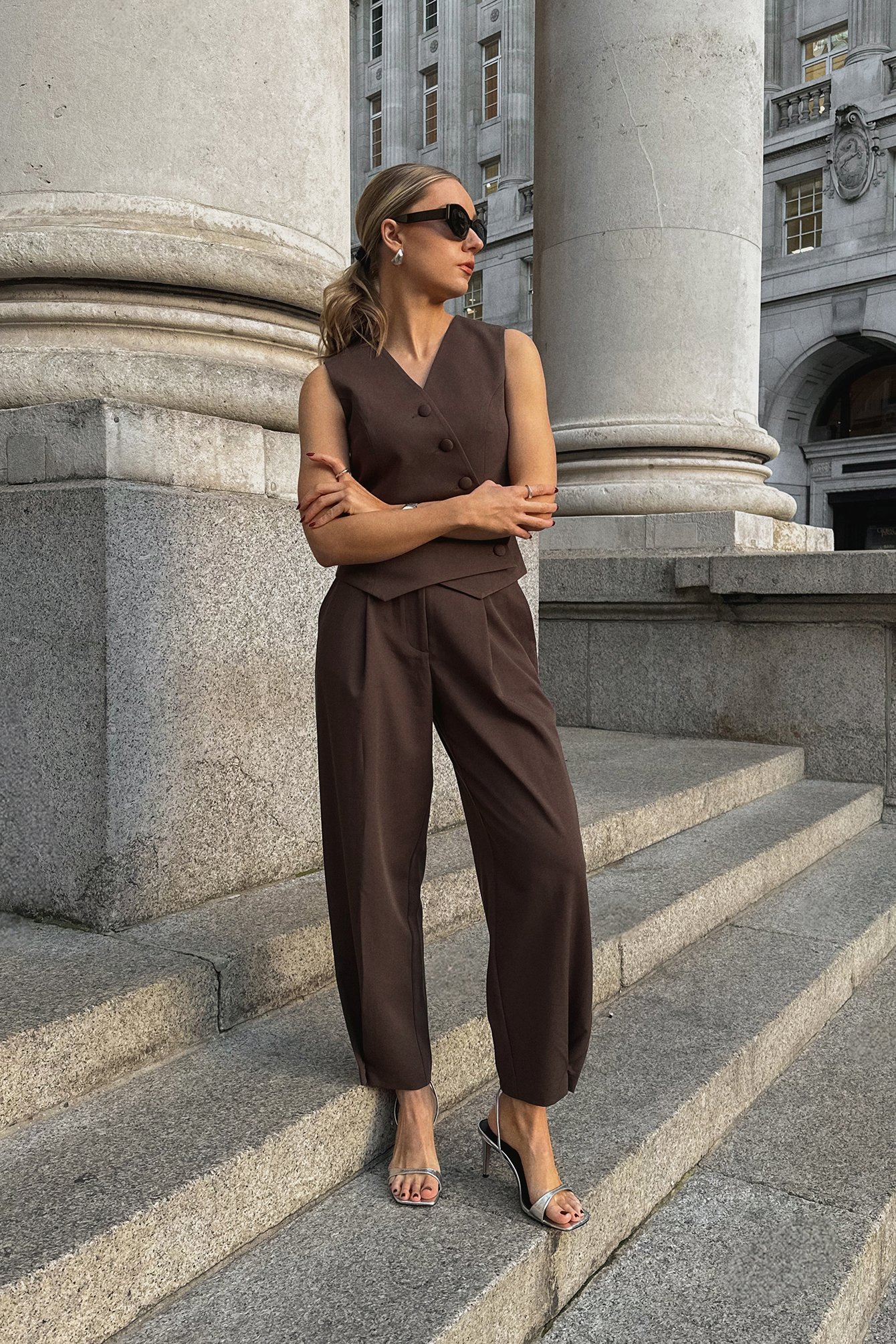 Karottenhose mit hoher Taille