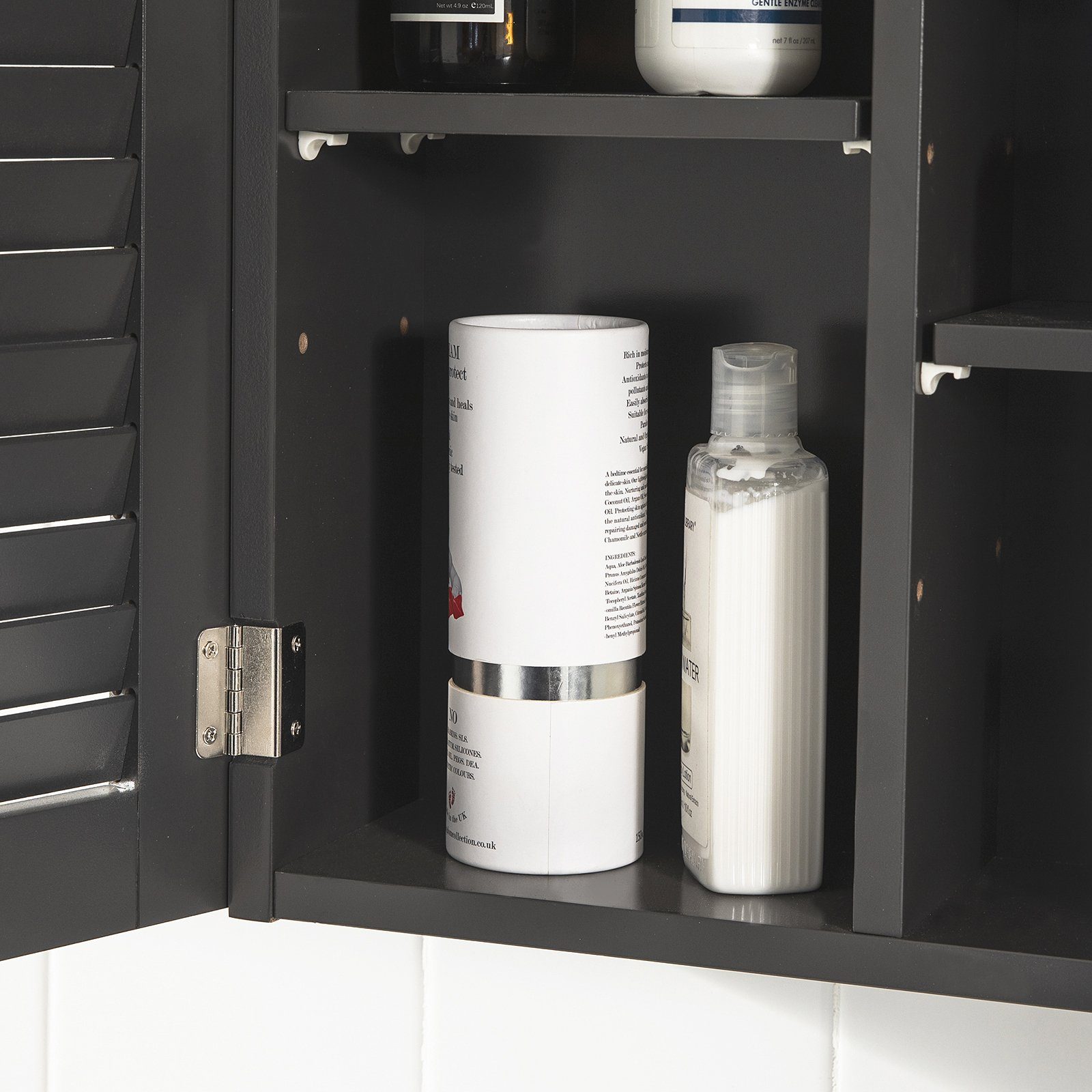 SoBuy Badezimmerspiegelschrank BZR55 mit Lamellentür Hängeschrank mit Spiegeltür Wandschrank Badschrank
