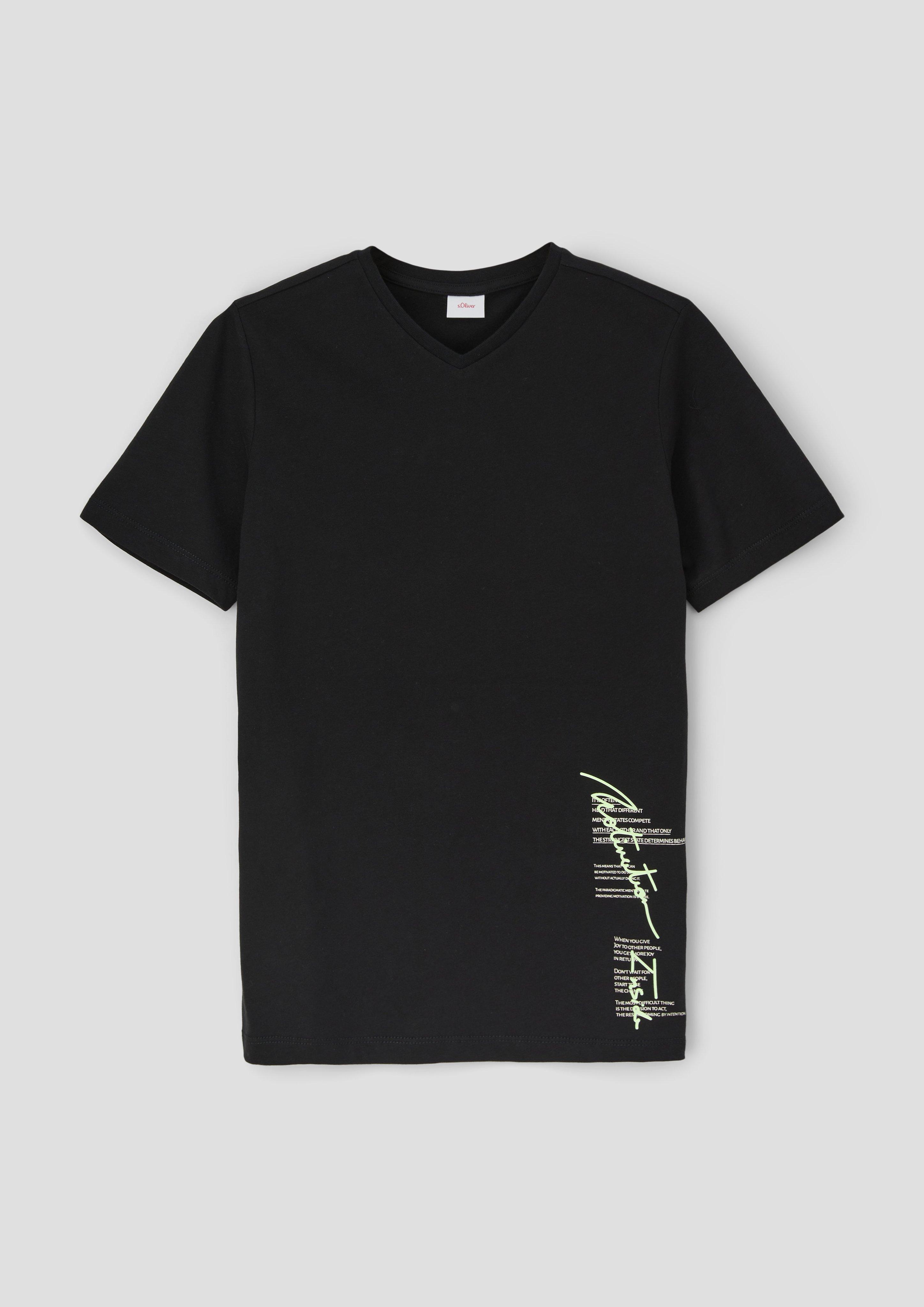 T-Shirt mit V-Ausschnitt  2140088-9999