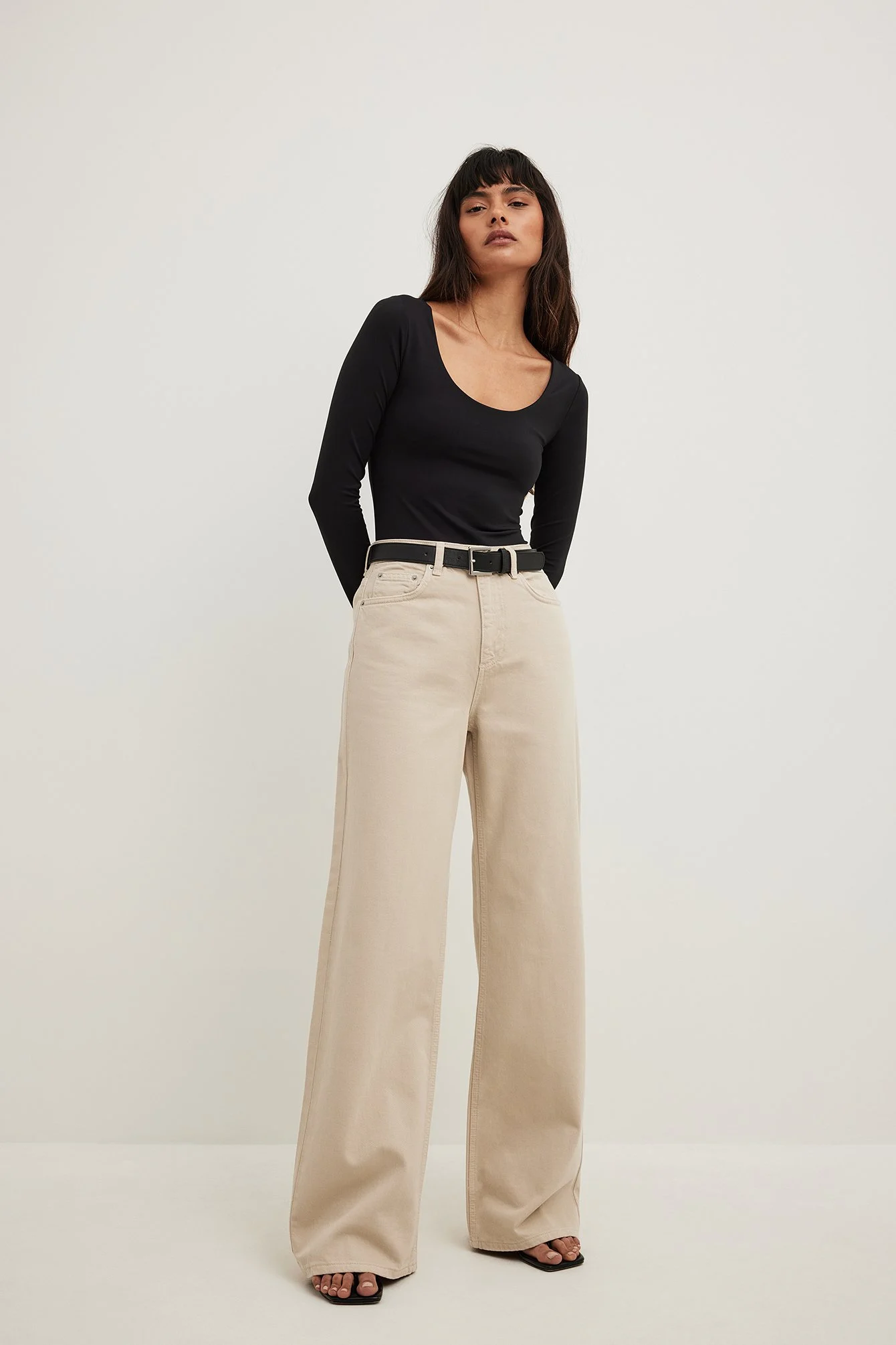 Weite Jeans mit hoher Taille