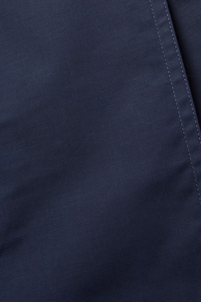 Kurzer zweireihiger Trenchcoat