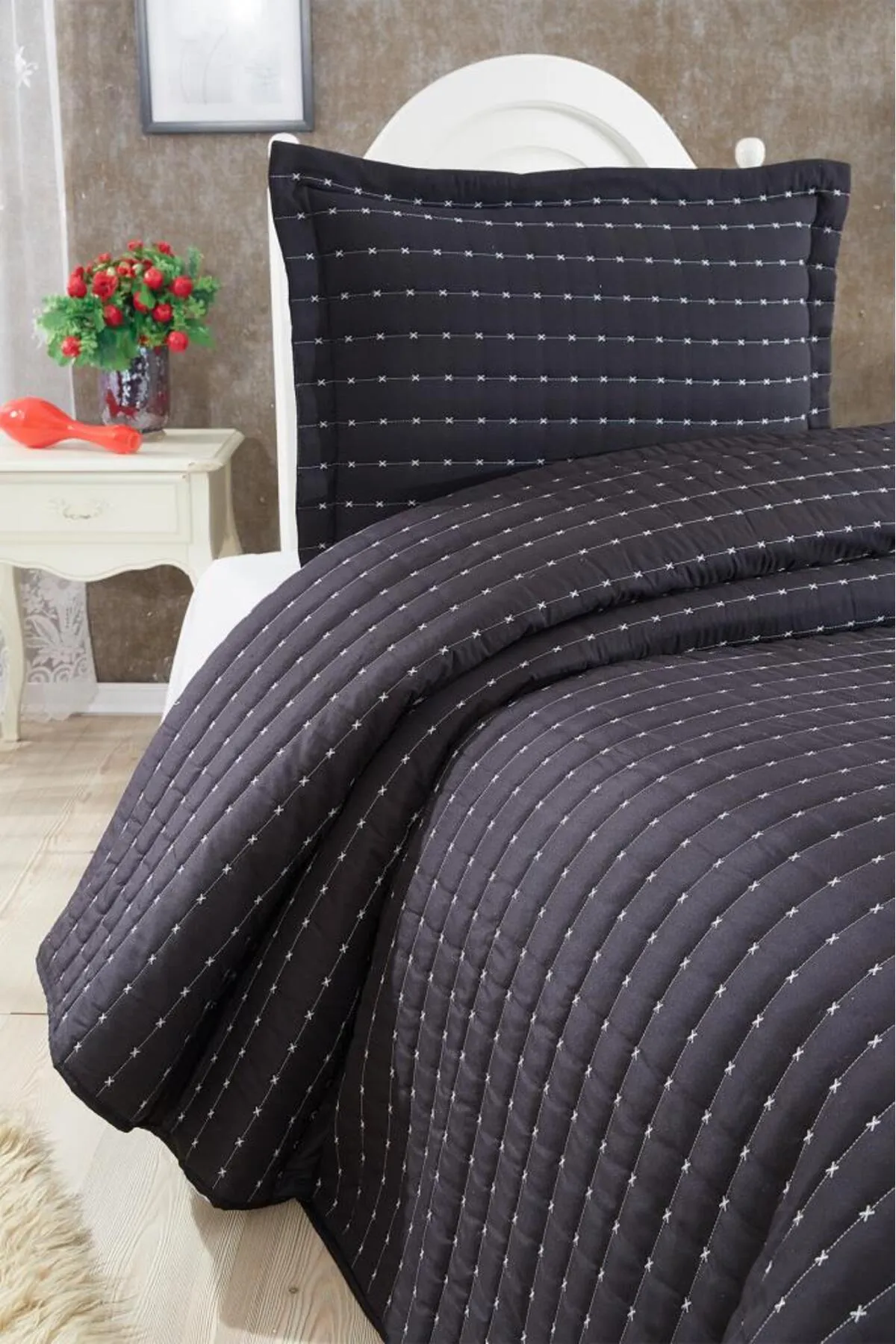 Çeyiz Diyarı  Gesteppte Tagesdecke „Dublin“ für Einzelbett, Schwarz