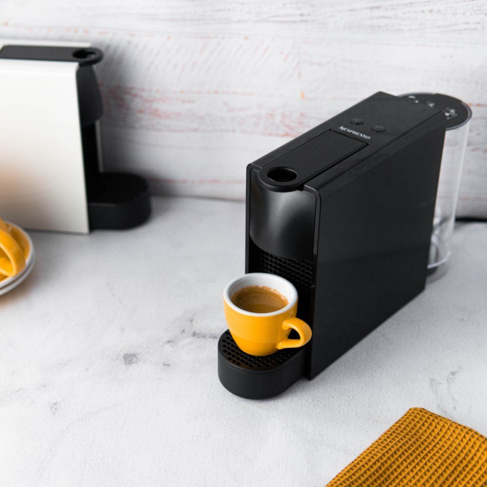Nespresso Kapselmaschine Kaffeemaschine Nespresso Essenza Mini Black