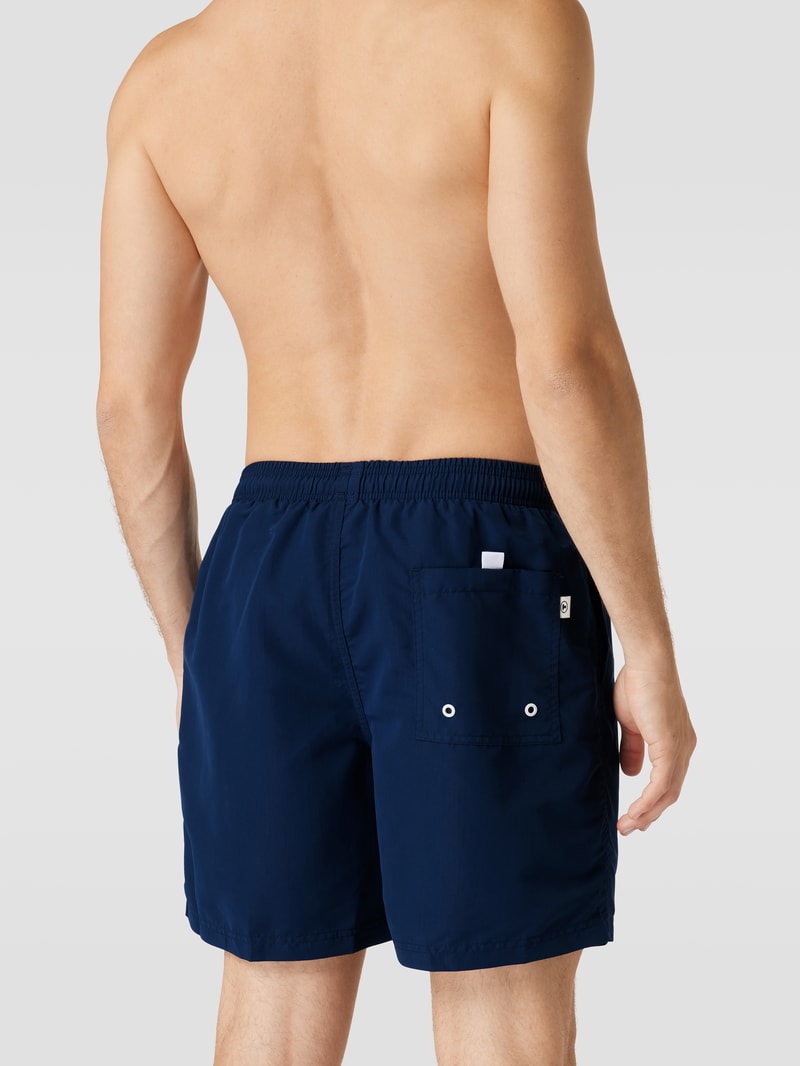 Badehose mit Label-Print in marineblau