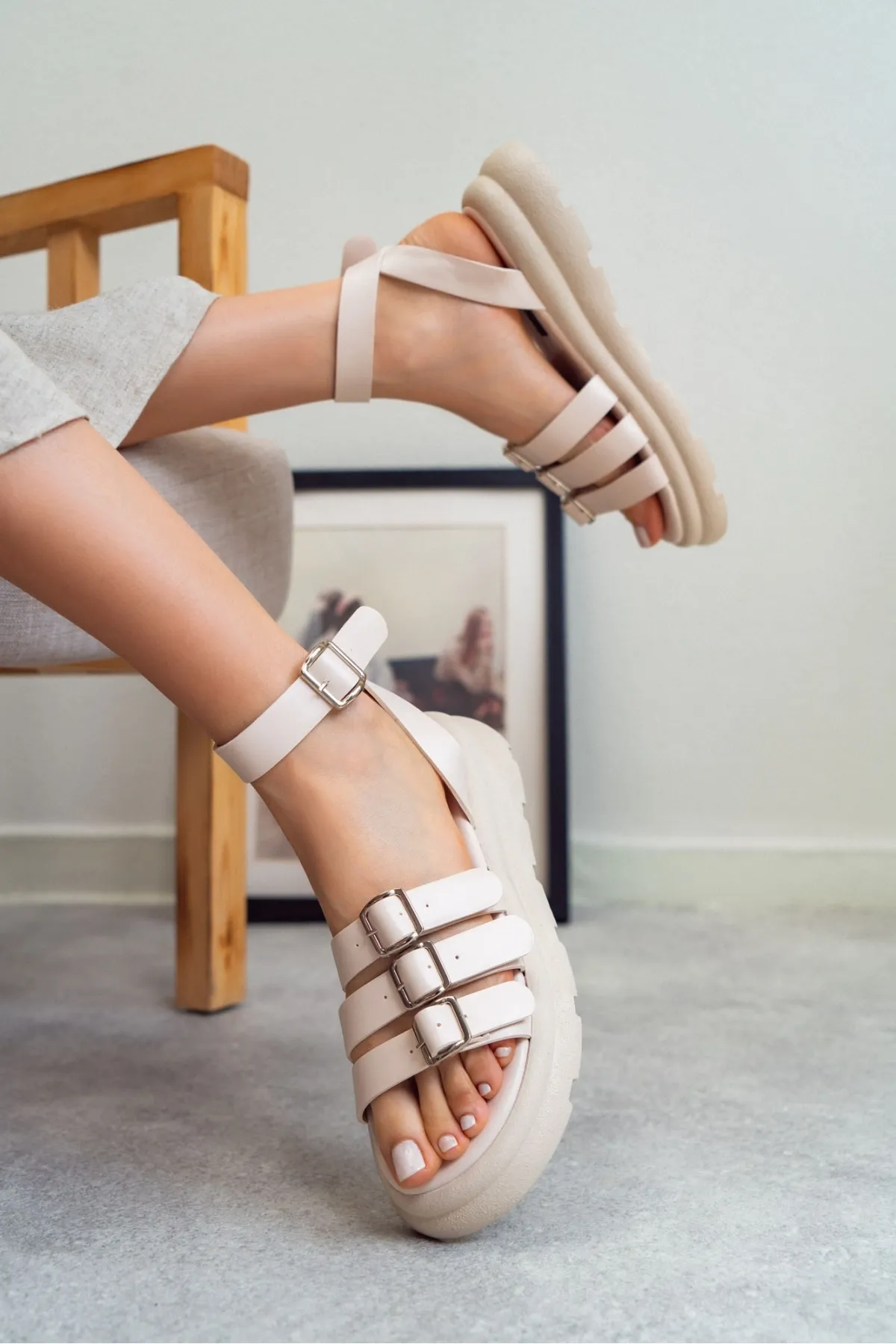 NİŞANTAŞI SHOES  Sandalette - Beige - Flacher Absatz