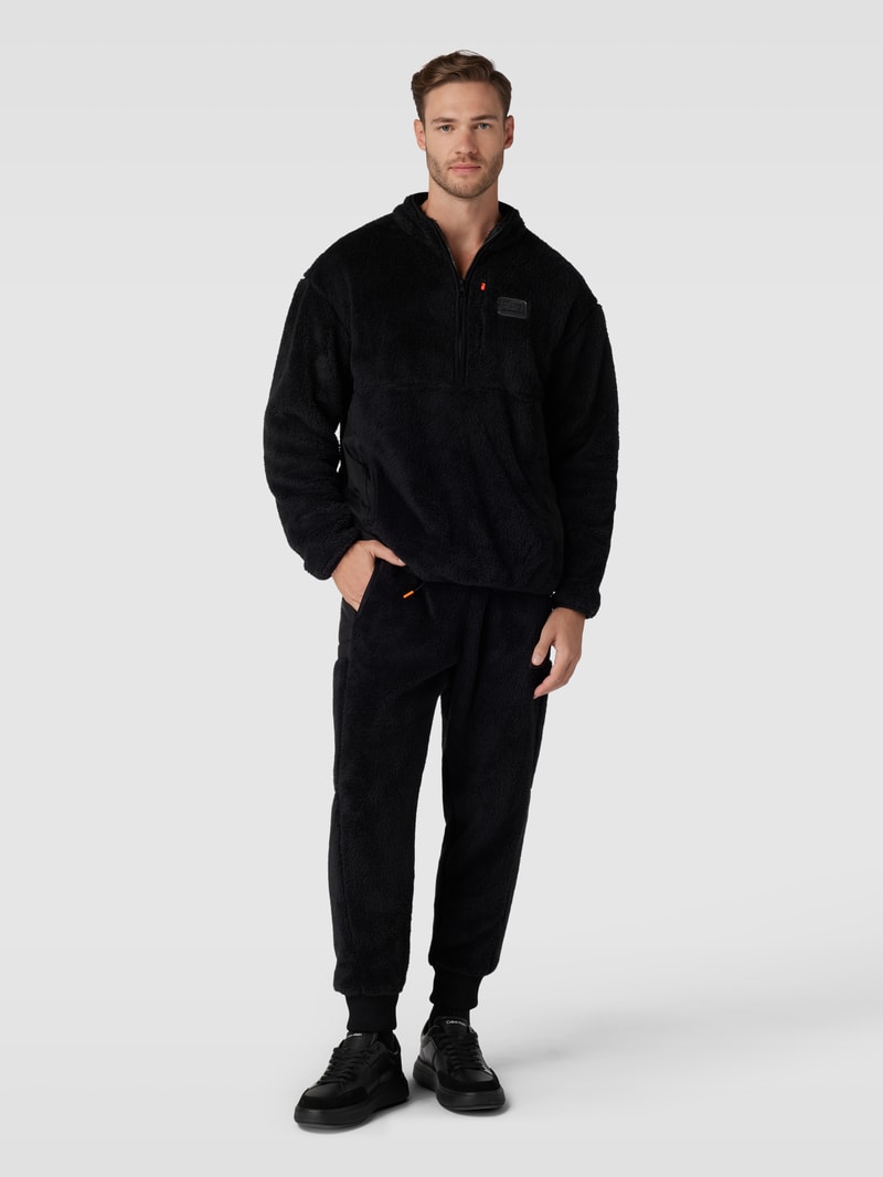 Sweatpants mit Teddyfell in schwarz