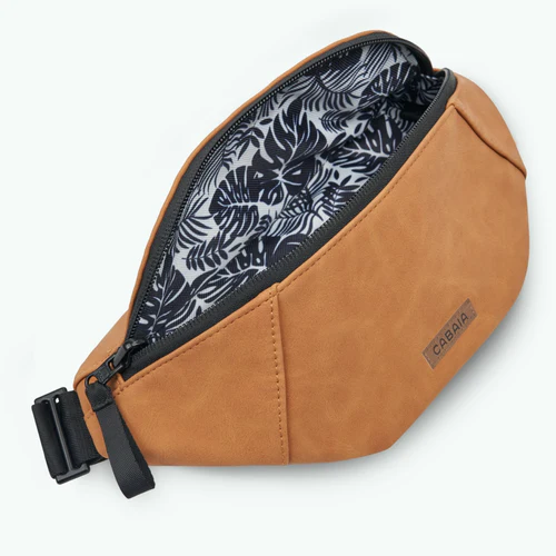Large camel-colored Moscow fanny pack