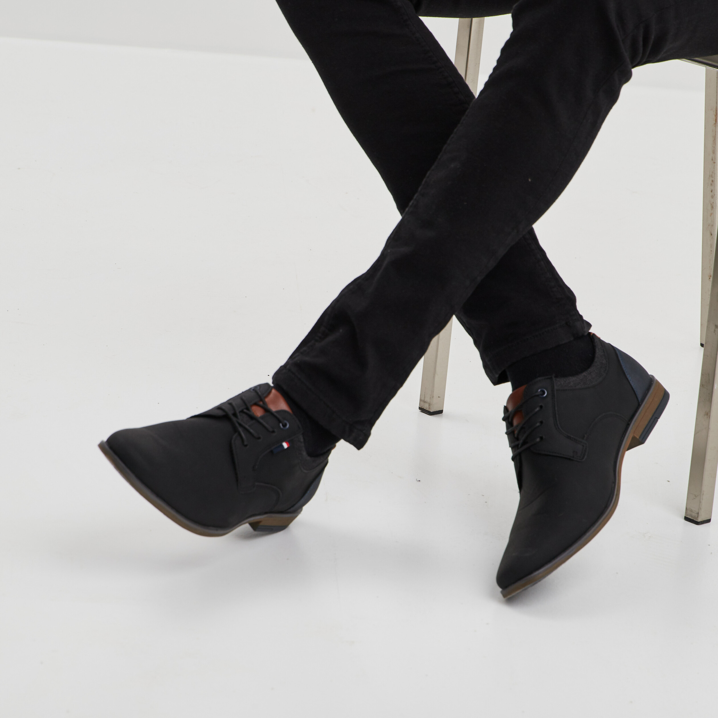 Derbies texturées à lacets bout amande noir homme | La Halle