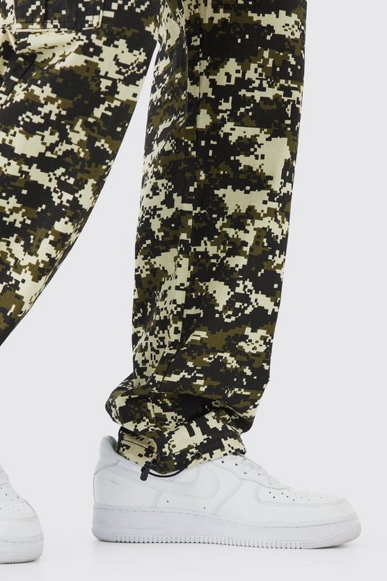 Lockere Camouflage Cargo-Hose mit Saum-Detail