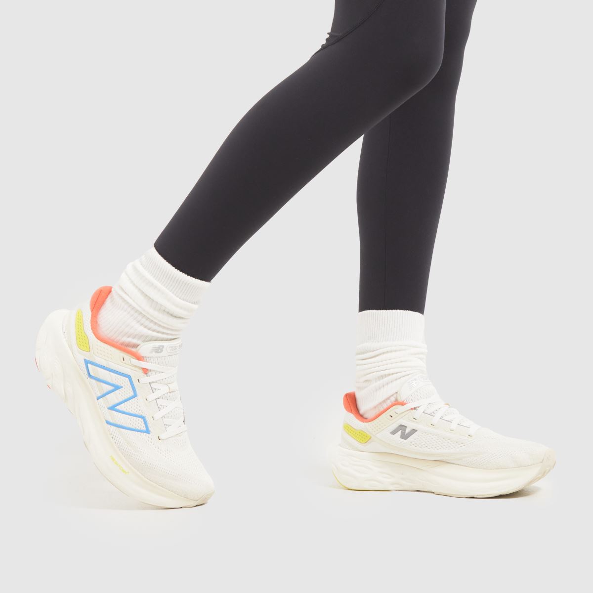 New Balance Fresh Foam X 1080 V13 cipő fehér multiszínű