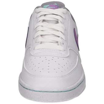 Nike Court Vision Lo NN Sneaker in weiß