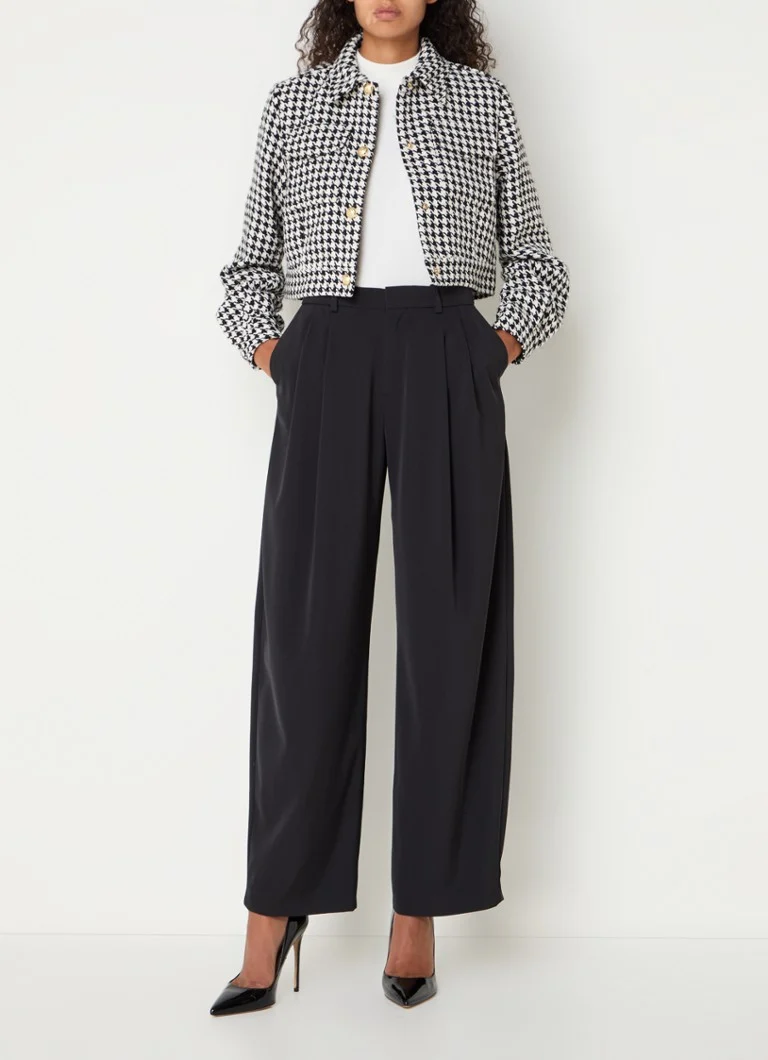 Jachetă cropped Houndstooth NIKKIE Enon din amestec de lână
