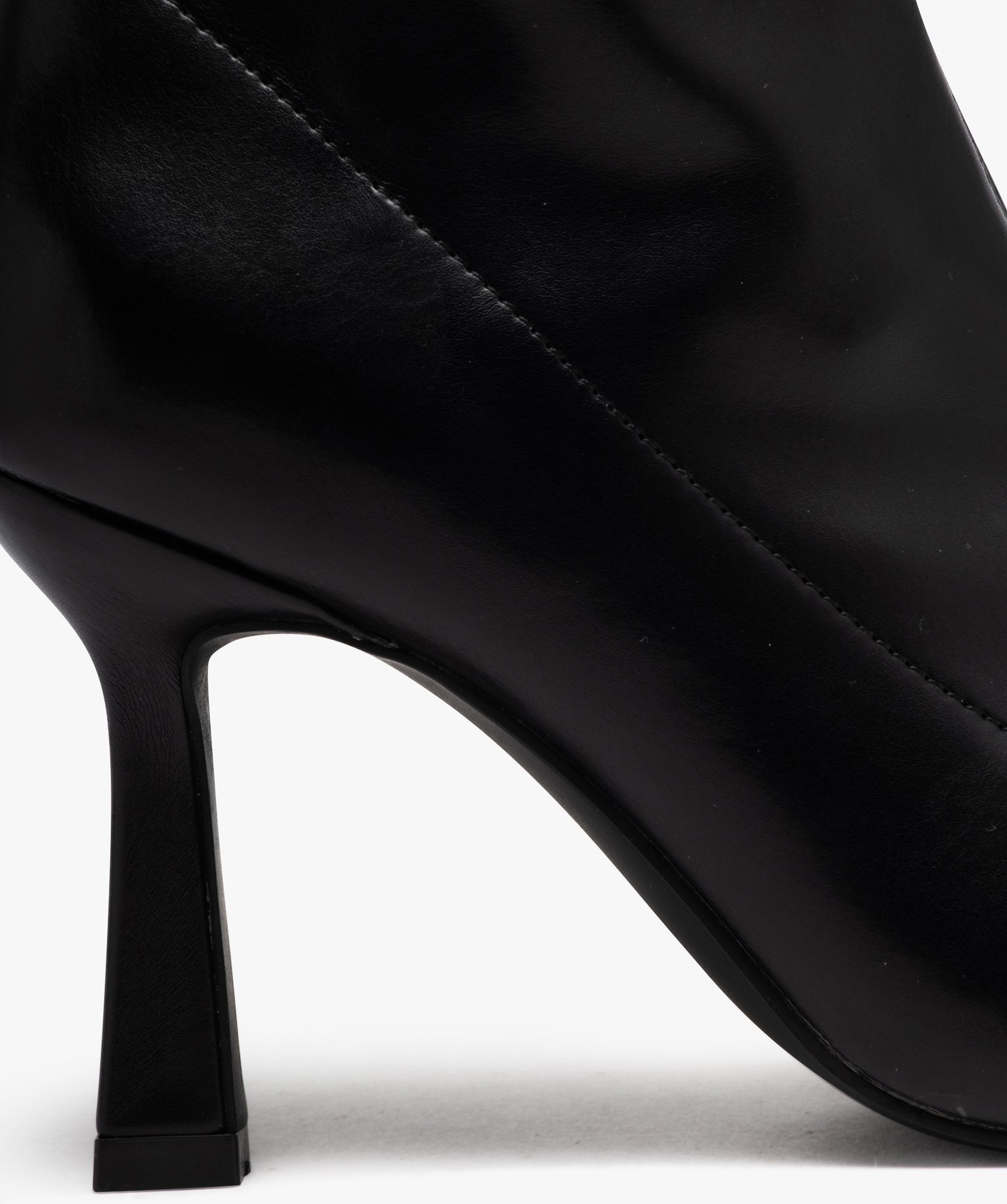 Boots femme unies à talon haut avec col élastique noir | GEMO