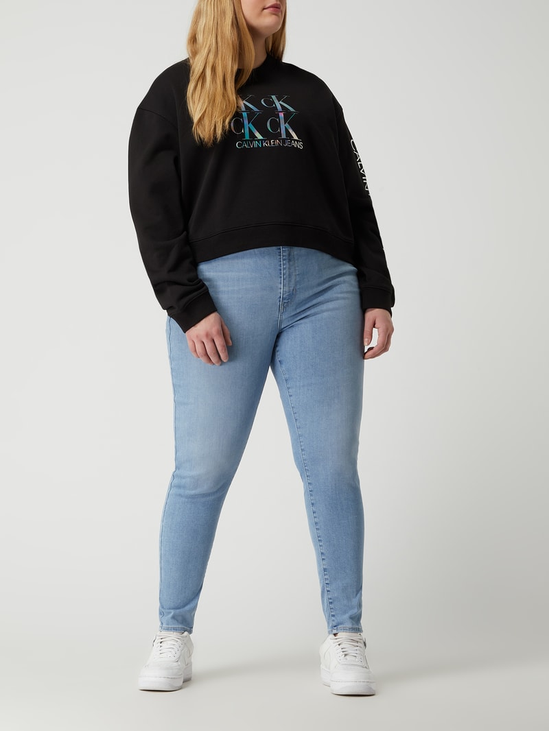 PLUS SIZE Cropped Sweatshirt aus Bio-Baumwolle in schwarz