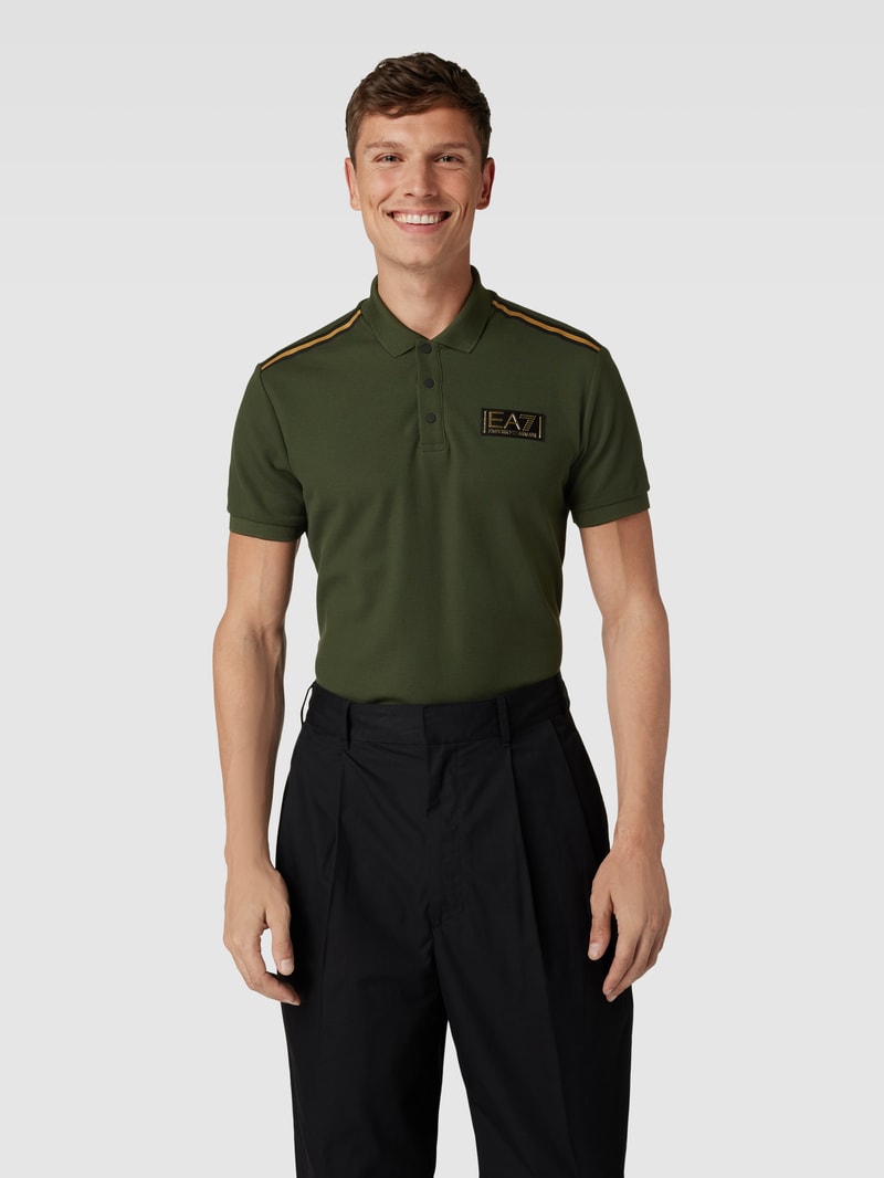 Poloshirt mit Label-Print in olivgrün