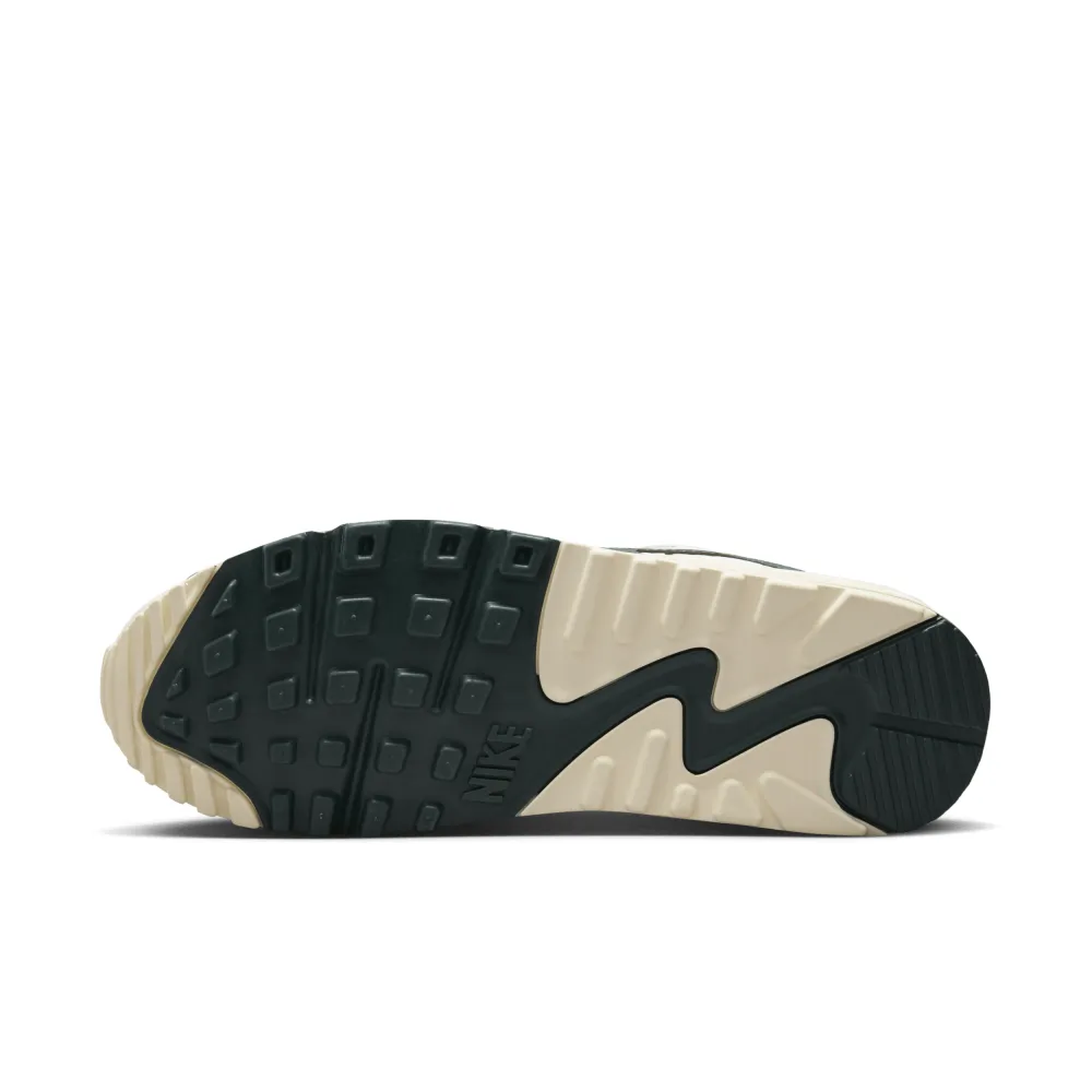 Nike Air Max 90 FZ5163-133 / weiss