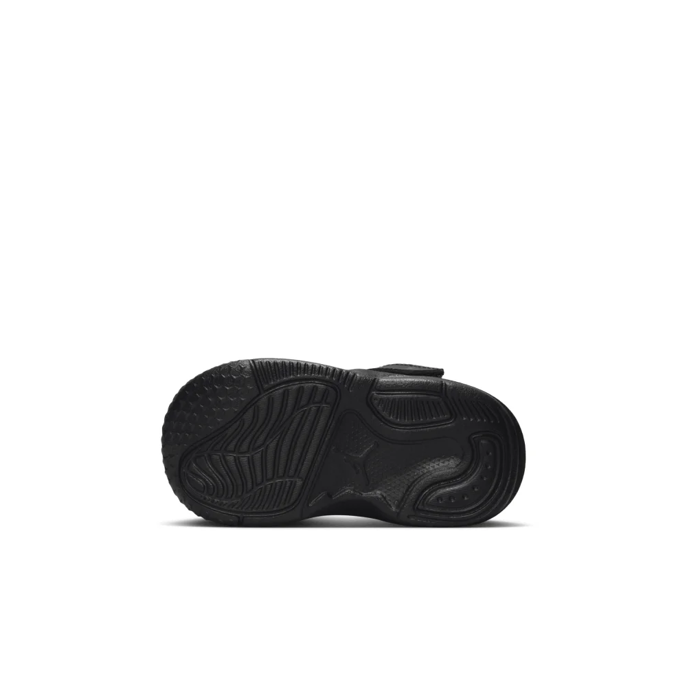 NIKE JORDAN Max Aura 5 Infant DZ4355-001 / schwarz