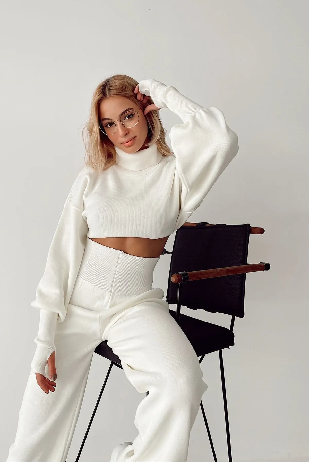 lovebox  Finger-Cut Ecru Strick Crop und High Waist Ecru Strickhose Set 015