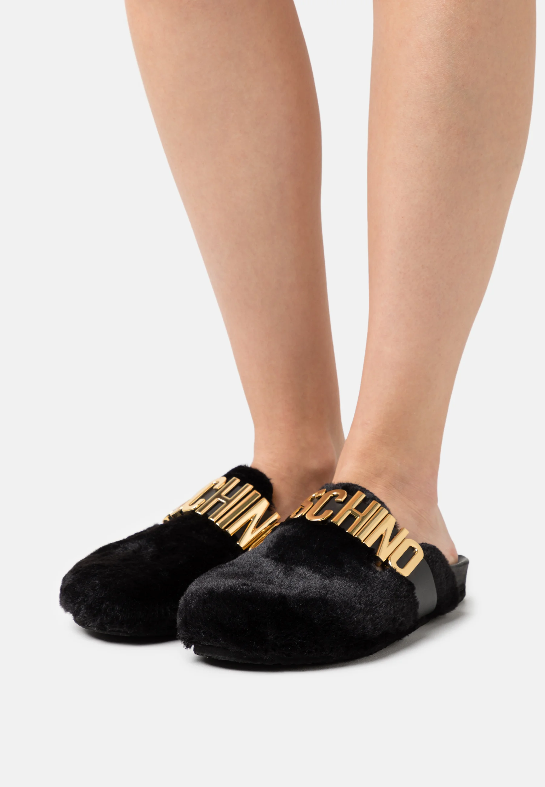 Pantuflas MOSCHINO
