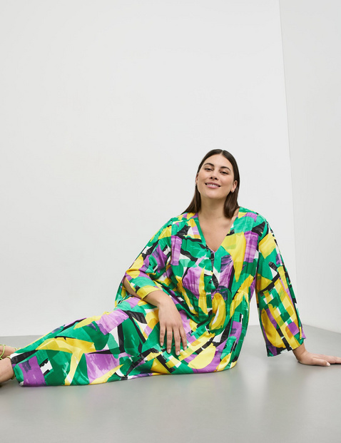Bohokleid mit farbenfrohem Print