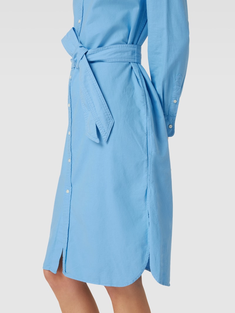 Blusenkleid mit Logo-Stitching und Bindegürtel Modell 'CORY' in bleu