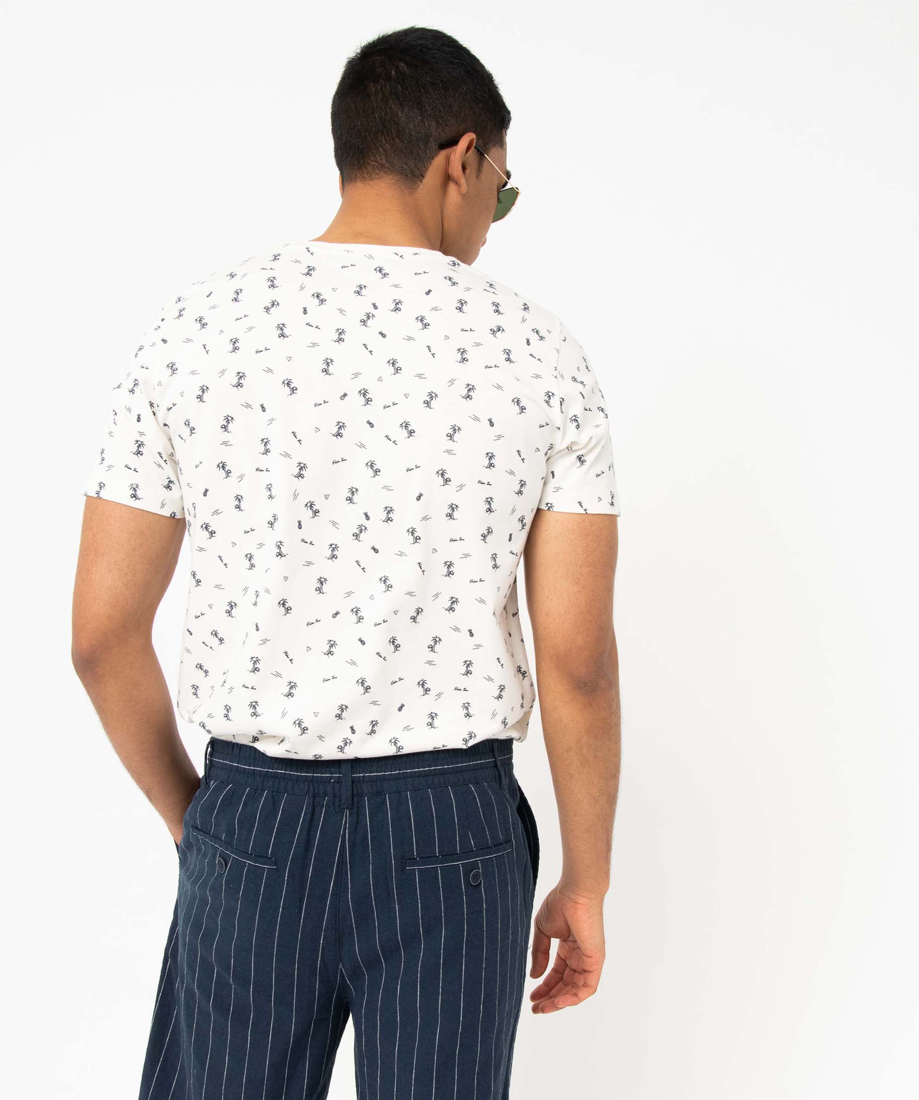 Tee-shirt homme manches courtes à micro motifs palmiers imprime | GEMO