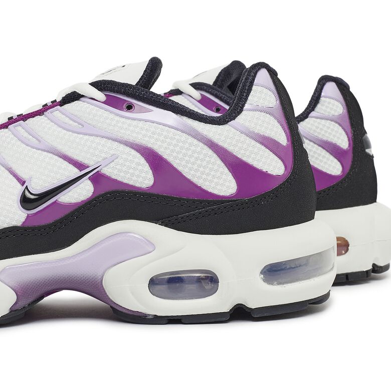 NIKE Air Max Plus 