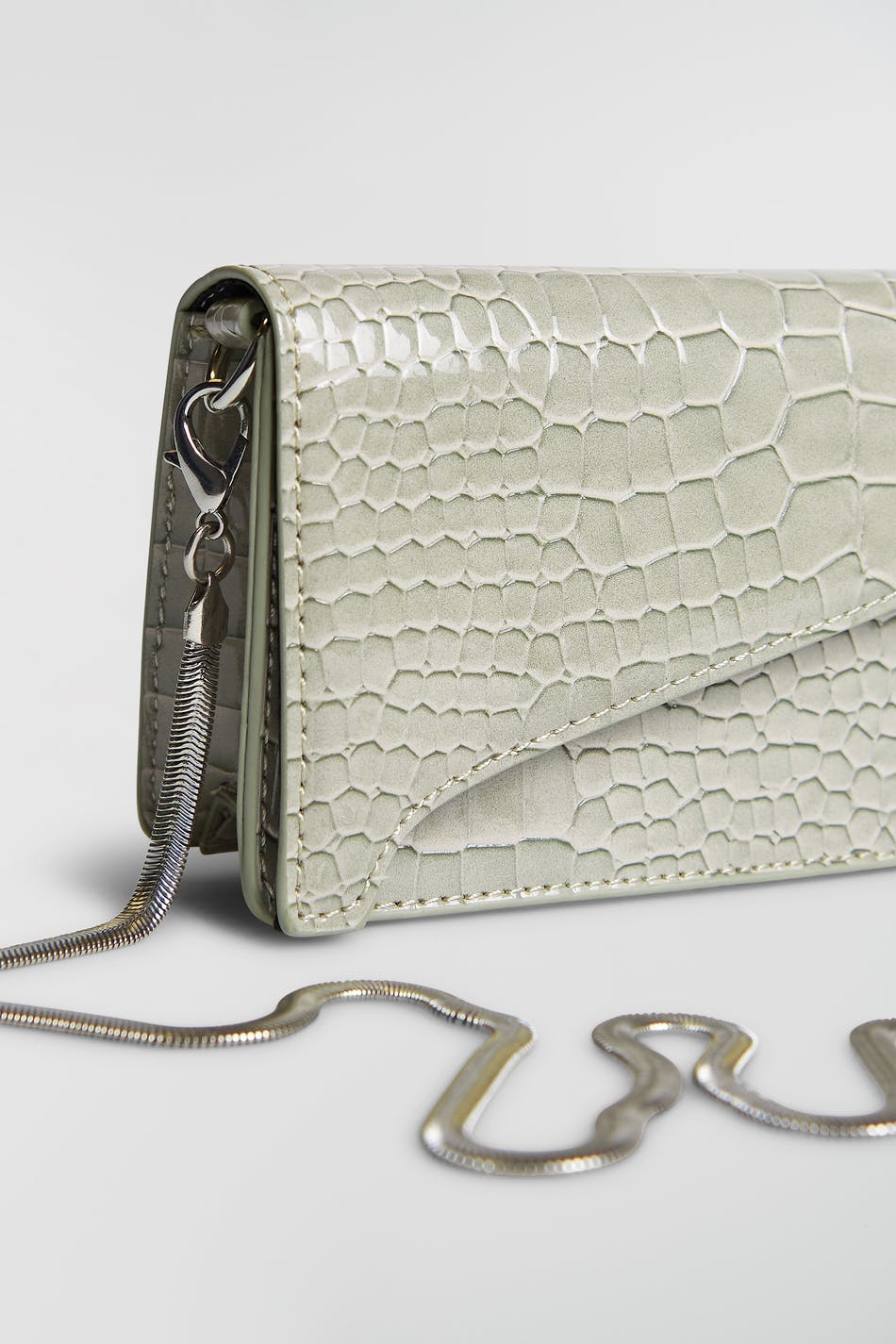 Sheila phone bag