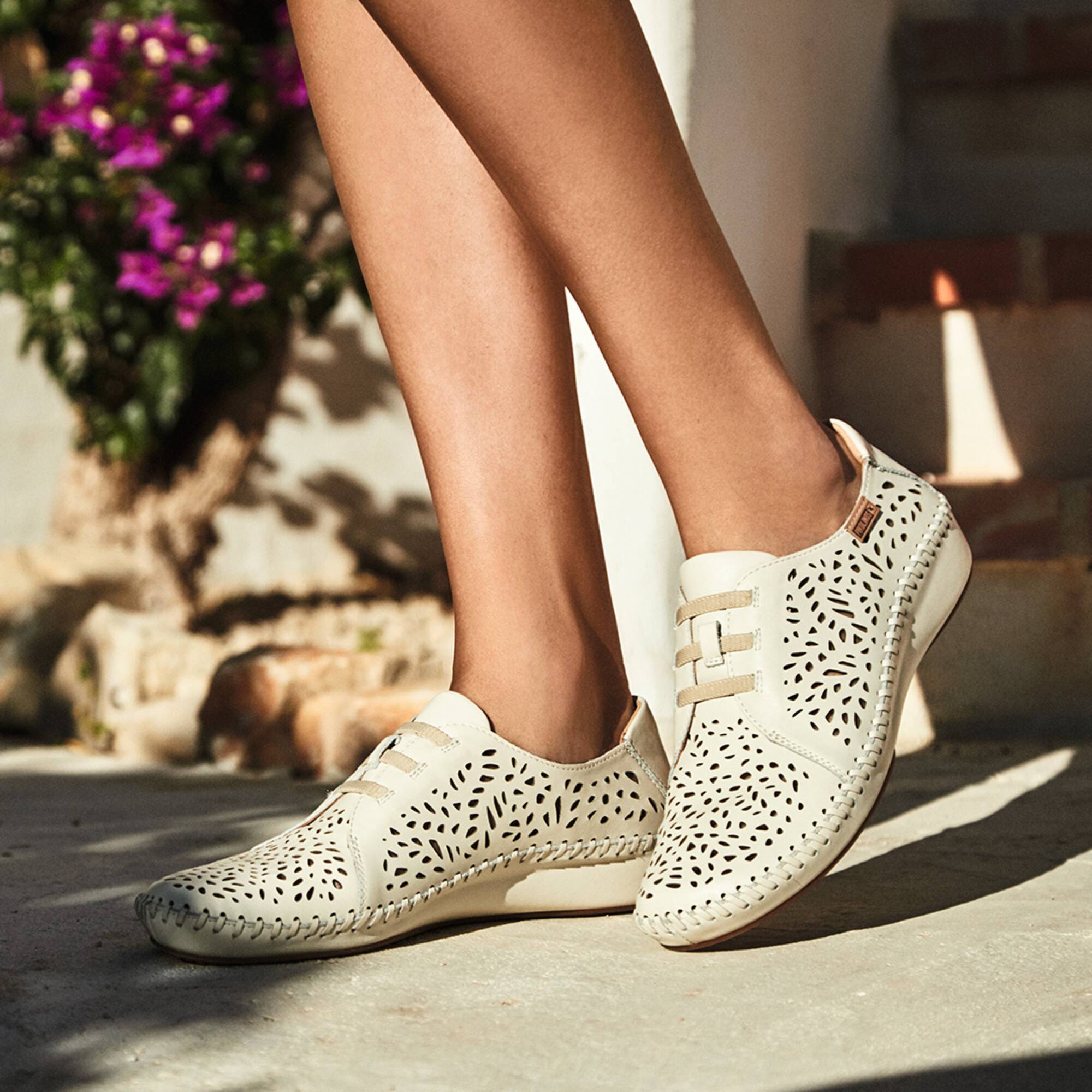 Buty damskie z gumką - NATA