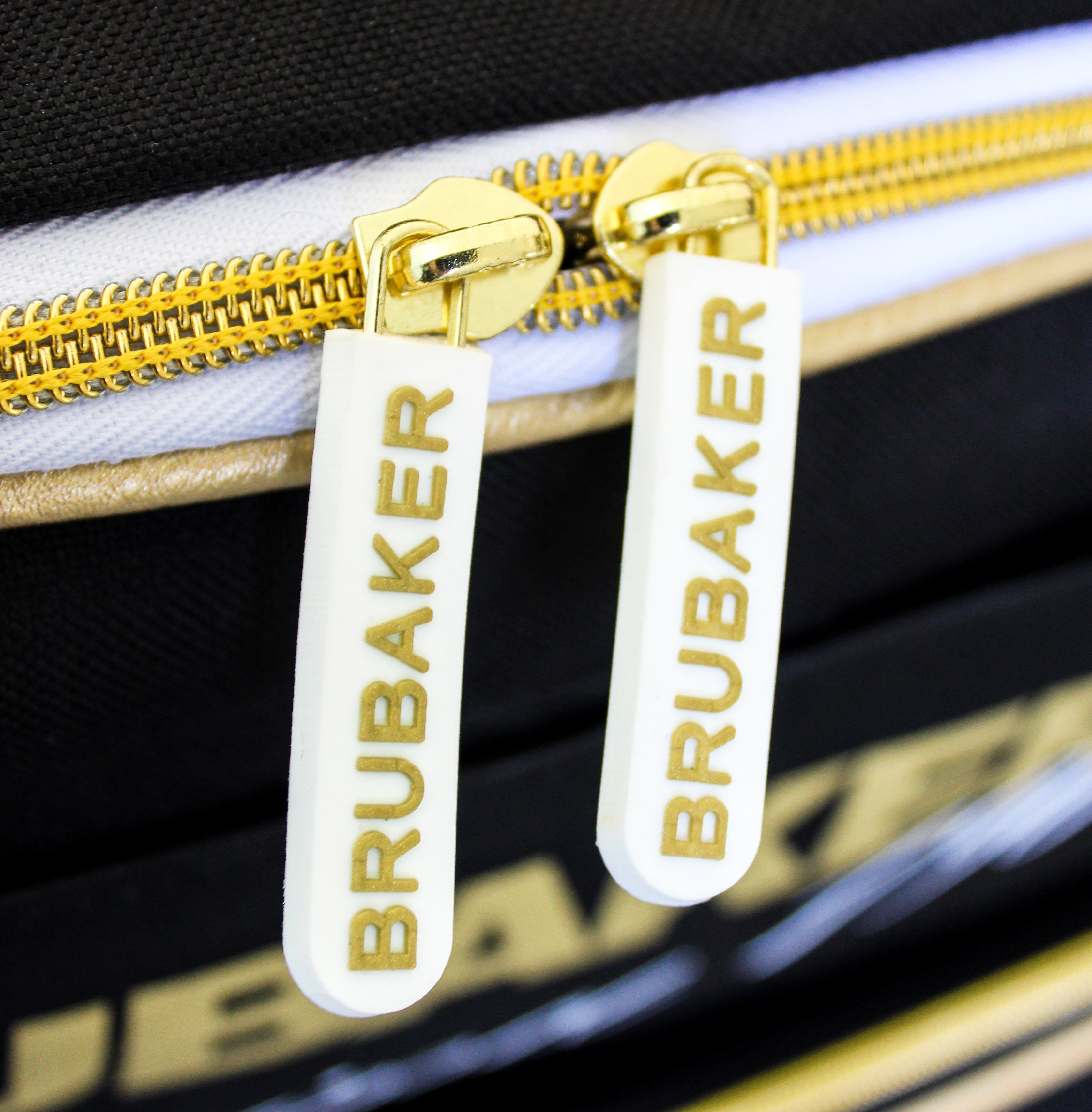 BRUBAKER Sporttasche Skischuhtasche, Skitasche für Skistiefel (1-tlg., reißfest und nässeabweisend), Komfort Stiefeltasche mit Rucksackfunktion für Skischuhe, Helmtasche, Ski Rucksack Tasche