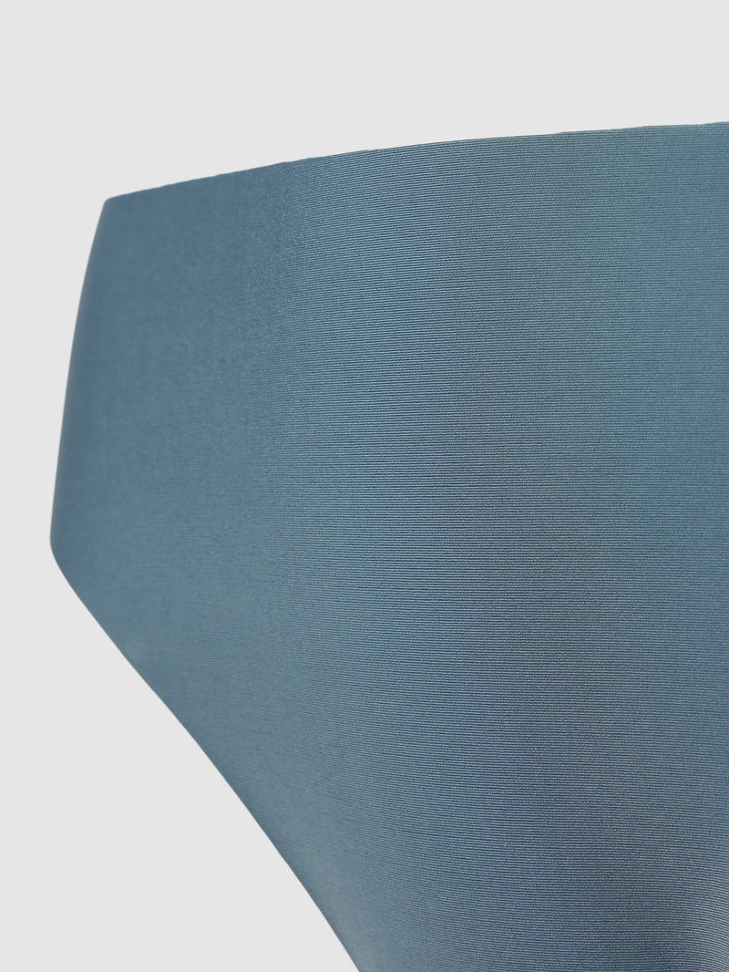 String mit Label-Detail Modell 'Zero Feel' in dunkelblau