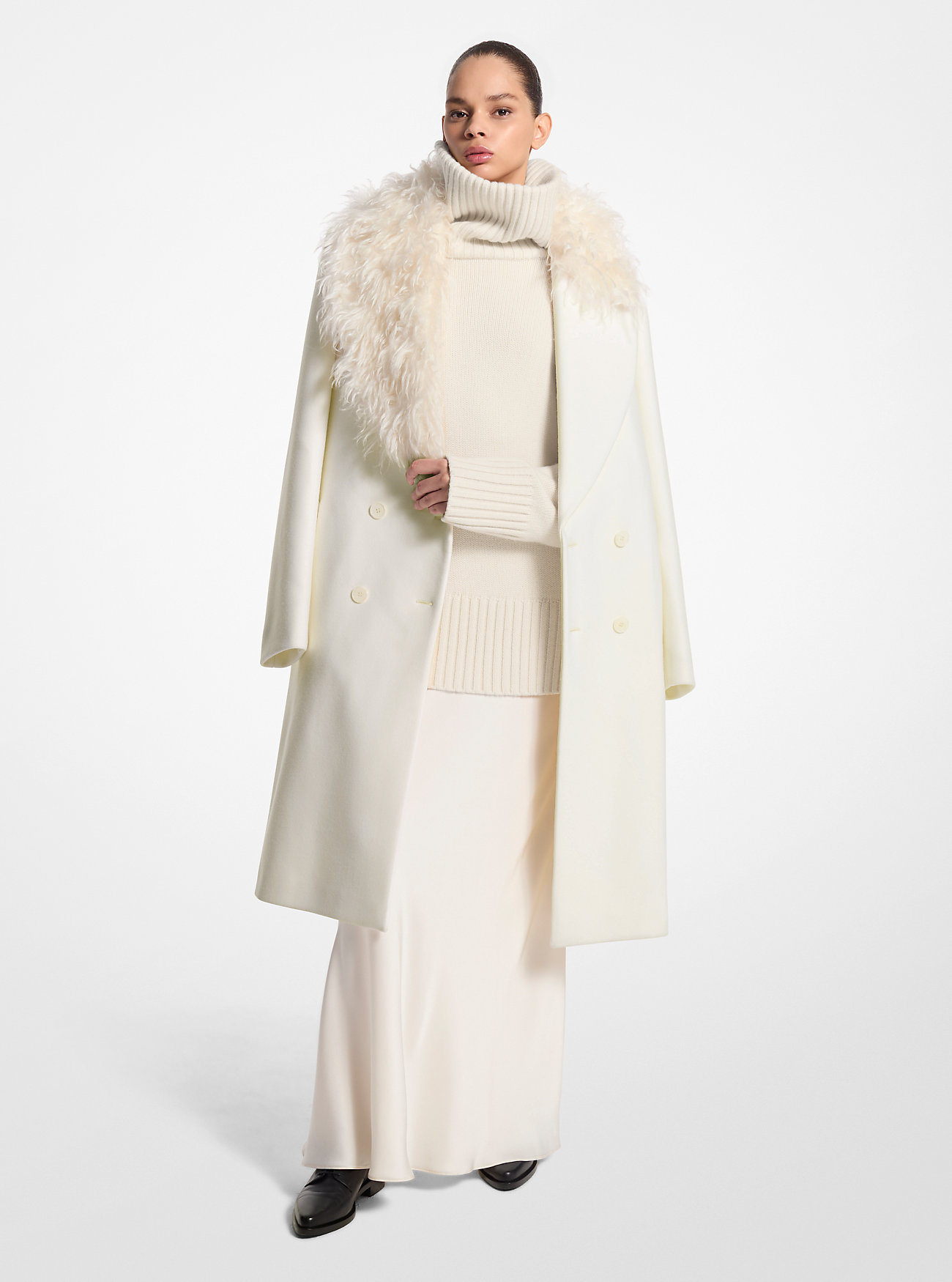 Dobbeltspent kåpe i ullmelton og mohair – IVORY