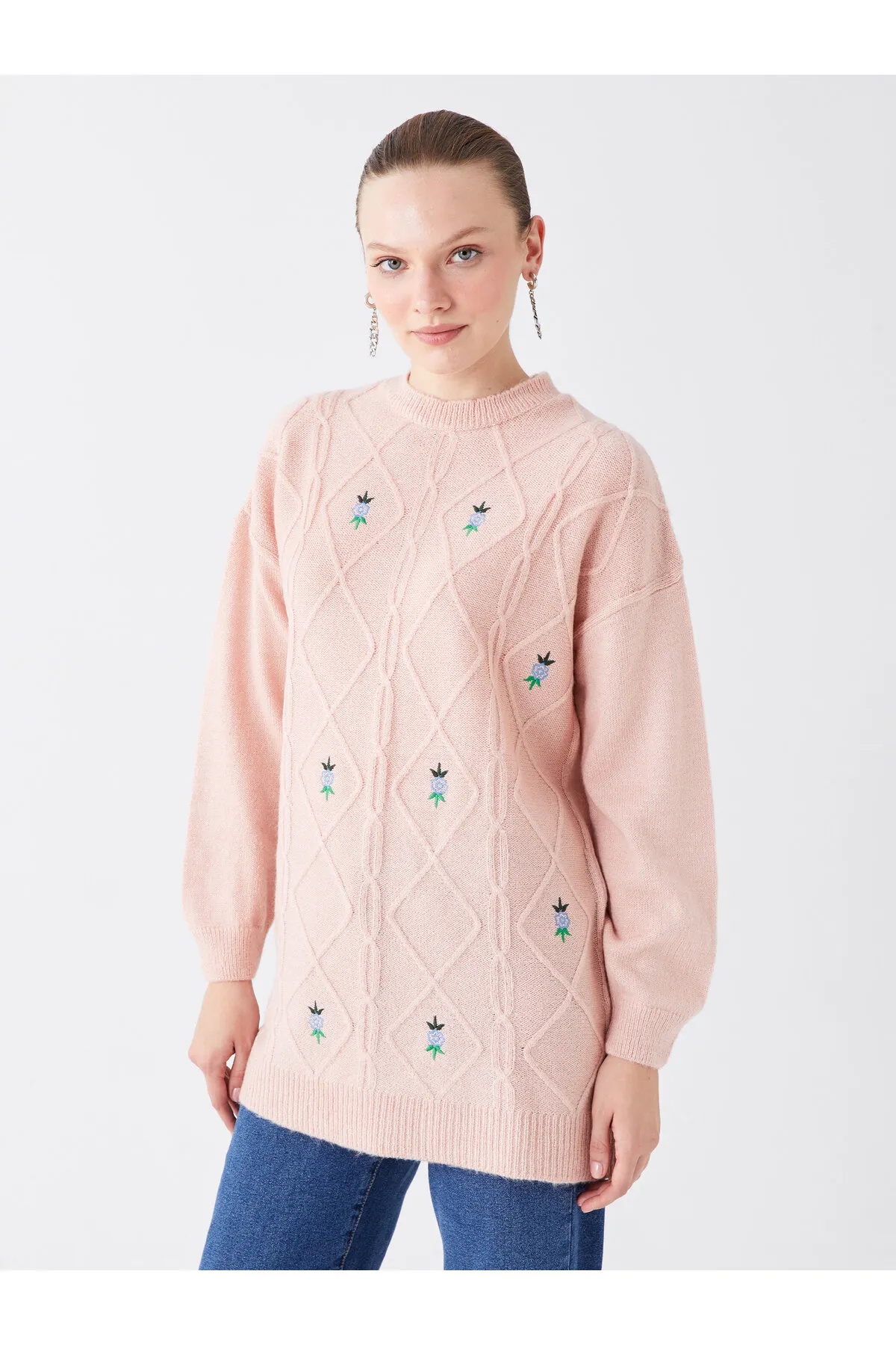 LC Waikiki  Rundhalsausschnitt, bestickte Langarm-Stricktunika für Damen in Übergröße