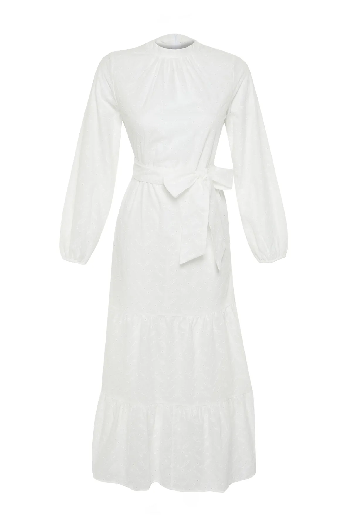 Trendyol Modest  Weißes, gewebtes Kleid mit Stehkragen, Stickerei und Spitzenfutter TCTSS24EB00053
