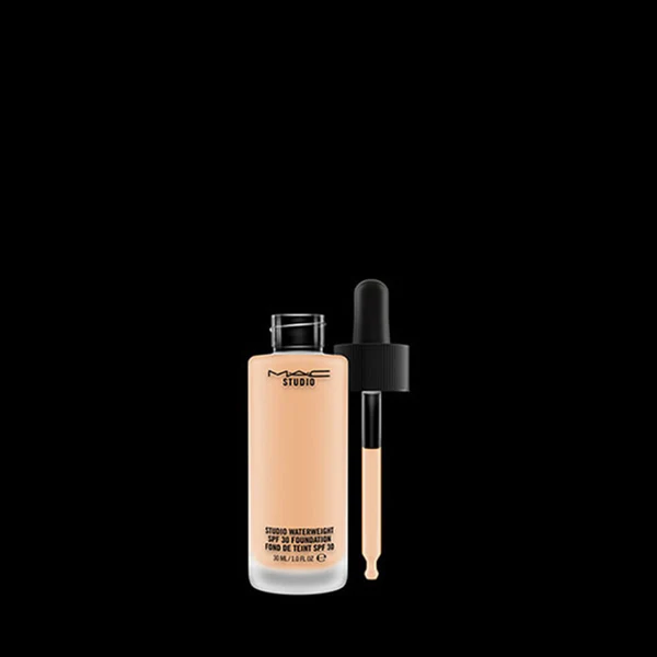 Base de maquillaje líquida Studio Waterweight SPF 30