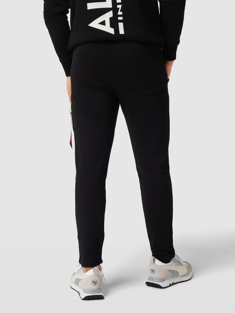Sweatpants mit Label-Applikation Modell 'X-FIT' in schwarz