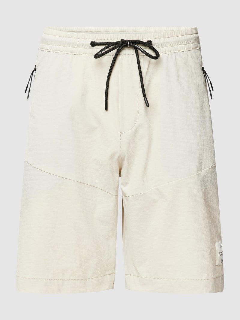 Shorts mit elastischem Bund in offwhite