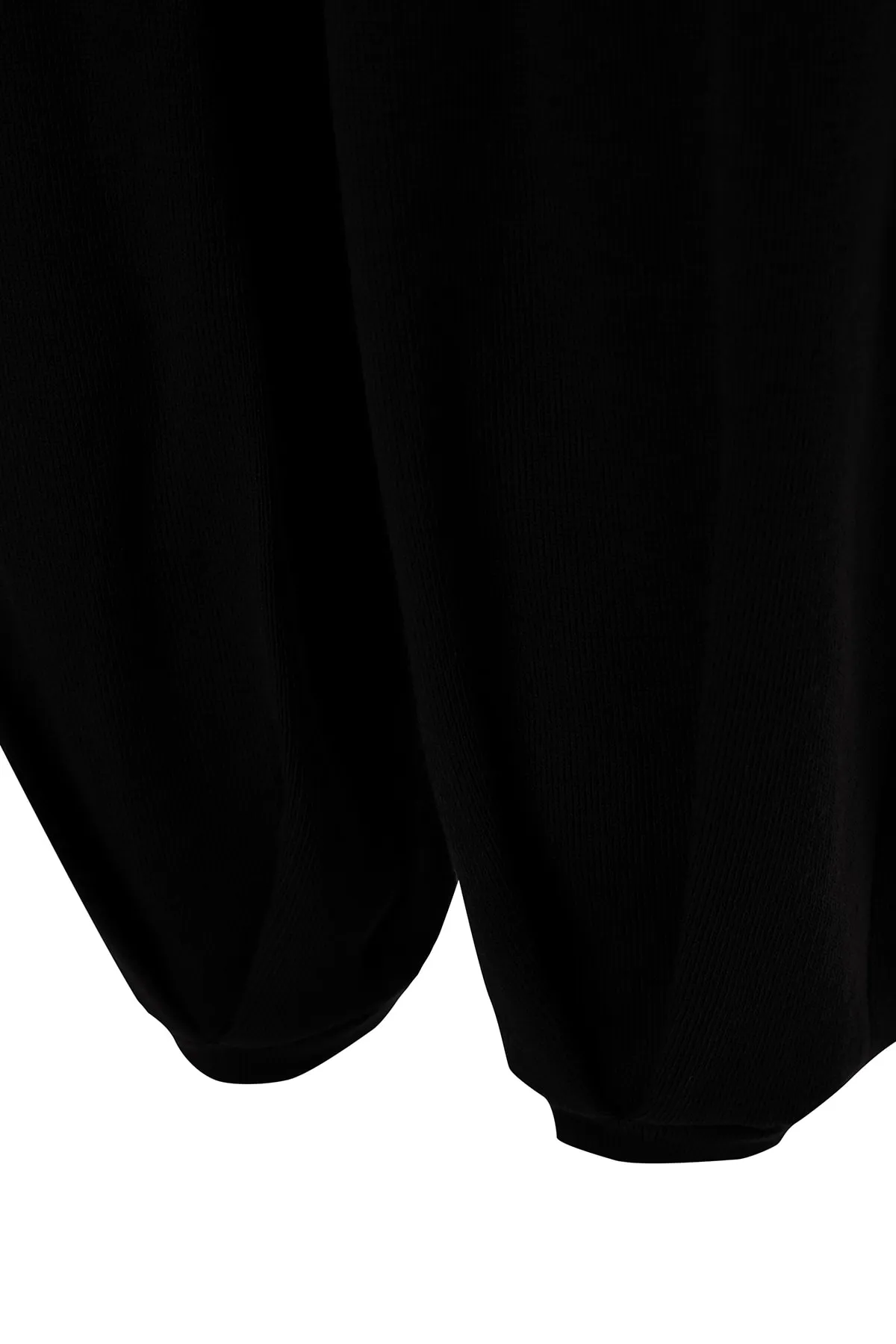 Trendyol Collection  Schwarzes Super Crop Basic Strickoberteil und -unterteil-Set mit Stehkragen TWOAW24AU00007