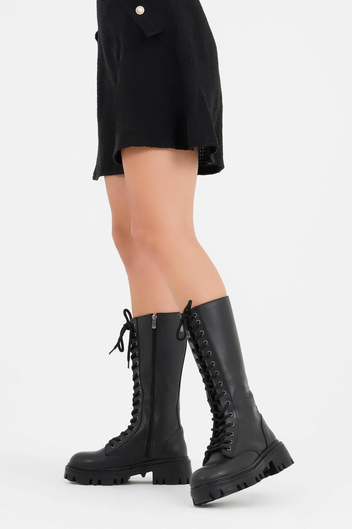 CZ London  Knielange Schnürstiefel für Damen mit dicker Zehensohle