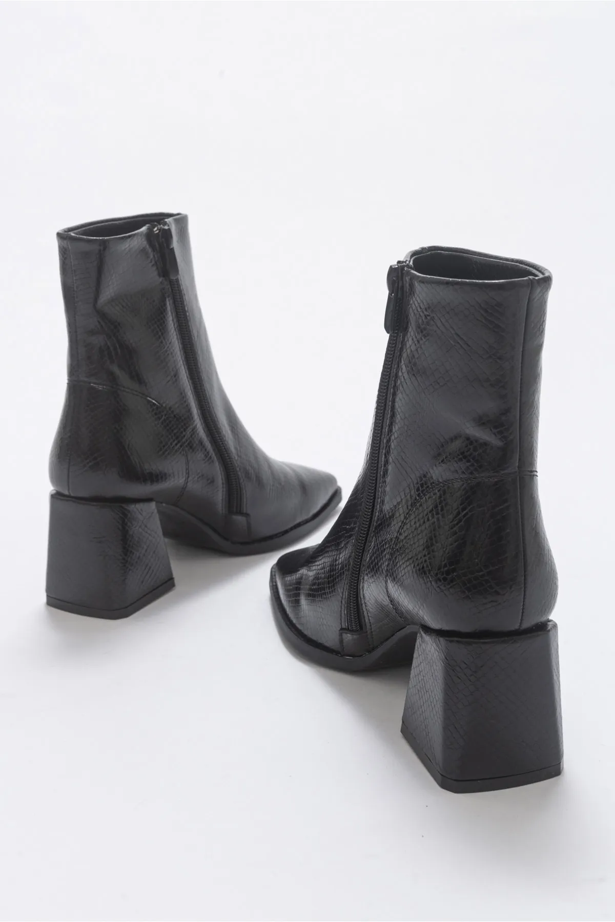 LuviShoes  Loren Schwarz gemusterte Damenstiefel