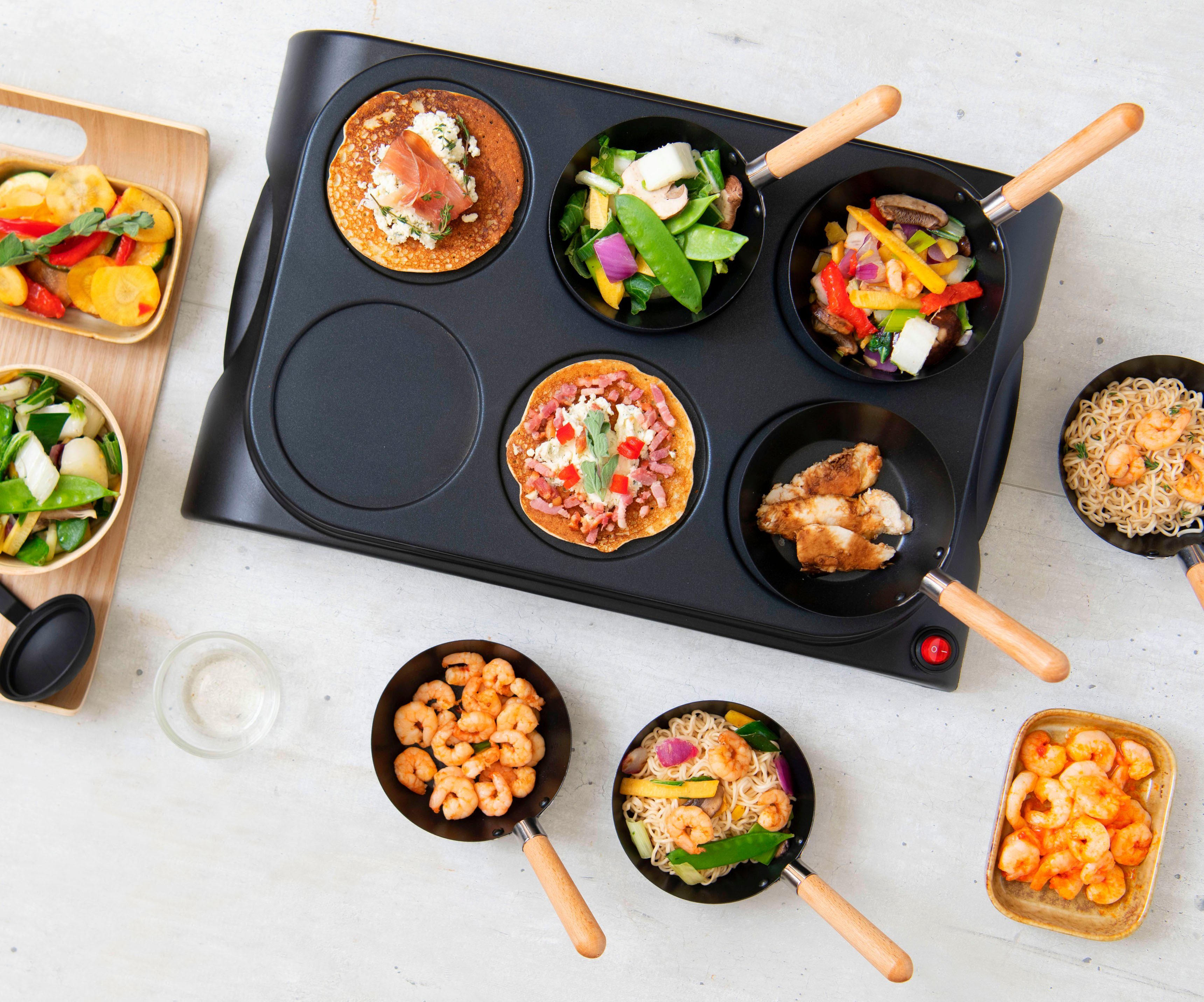 bestron Raclette AWS600, 6 Raclettepfännchen, 1000 W, Mini Wok Pfannen für 6 Personen, inkl. 6 Holzspatel & 1 Schöpflöffel