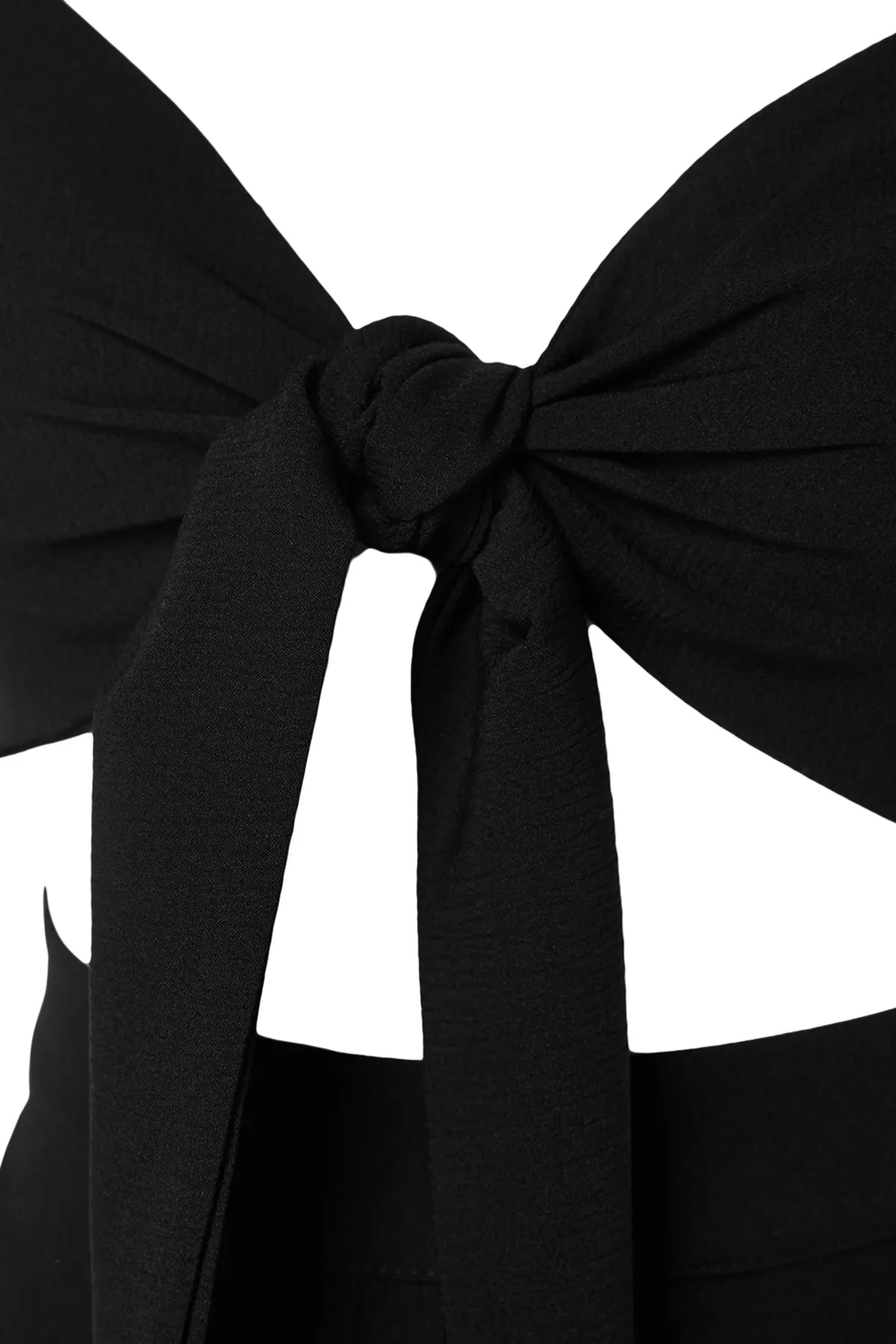 Trendyol Collection  Schwarzes Set aus gewebter Bluse und Hose zum Binden TBESS22AU0108