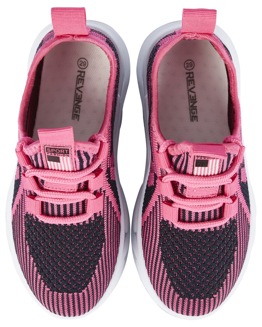 Sneaker mit Mesh