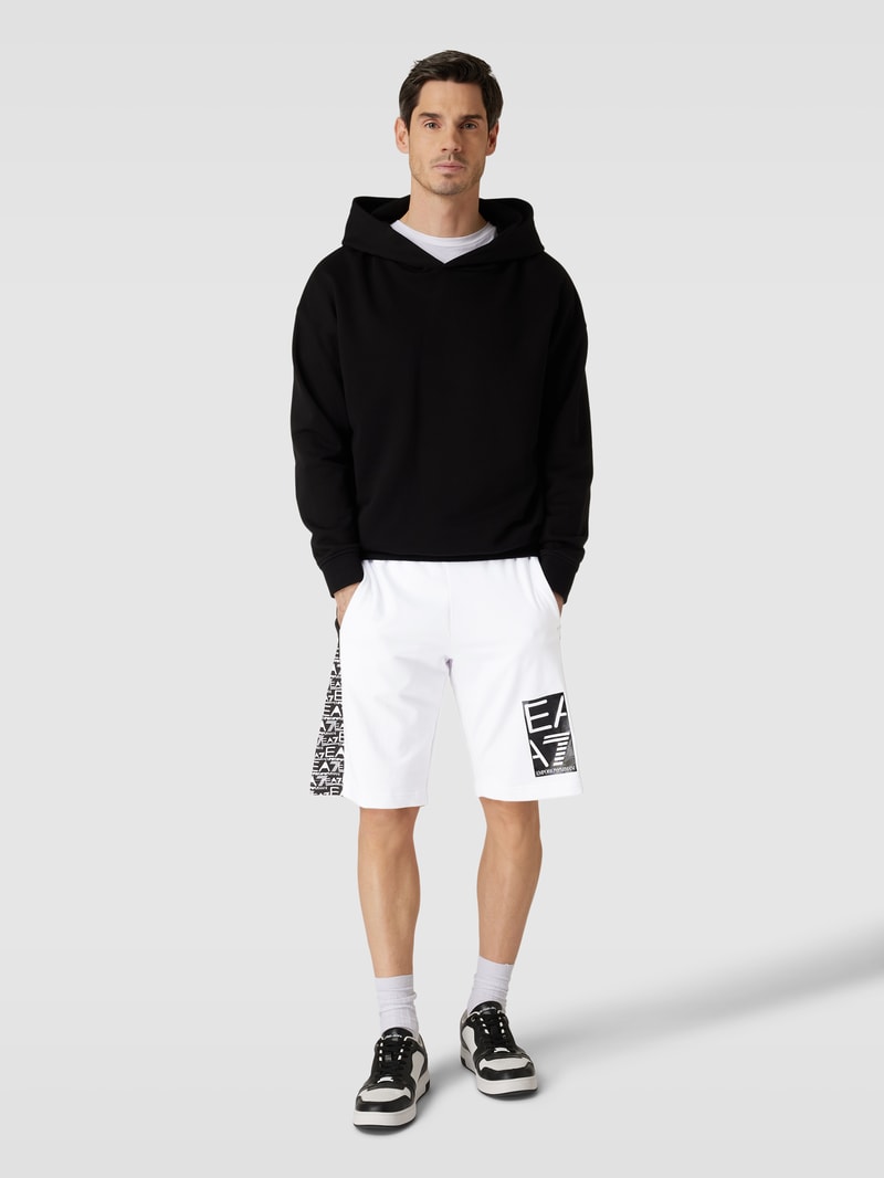 Sweatshorts mit Logo-Print in weiß