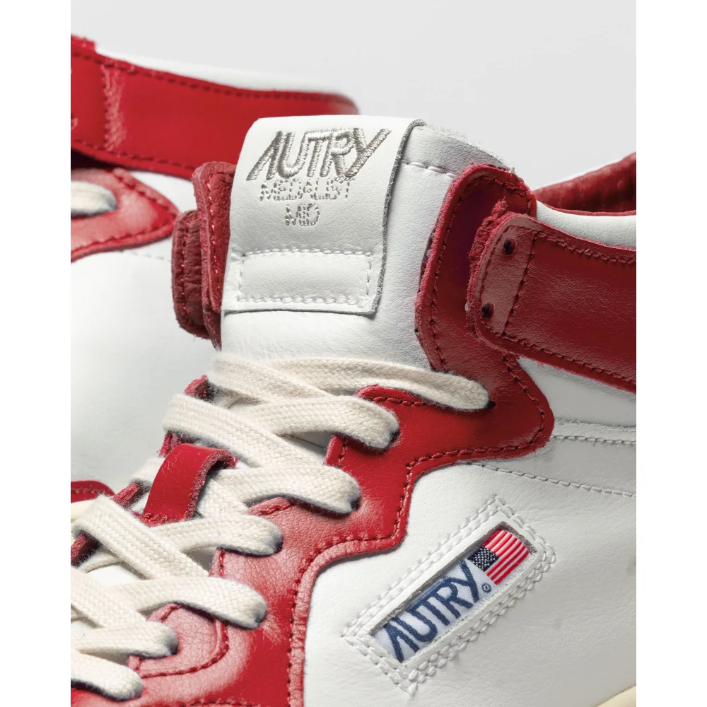 Autry High-Top- mit Brand-Details AUMM WB02 / weiss
