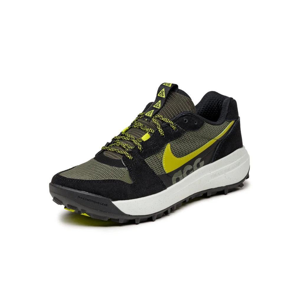 Nike ACG Lowcate DM8019-300 / grün