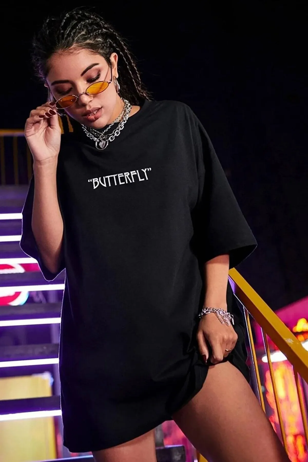 Teenage Millionaire  Schwarzes Schmetterlings-Oversize-T-Shirt für Damen – K2116