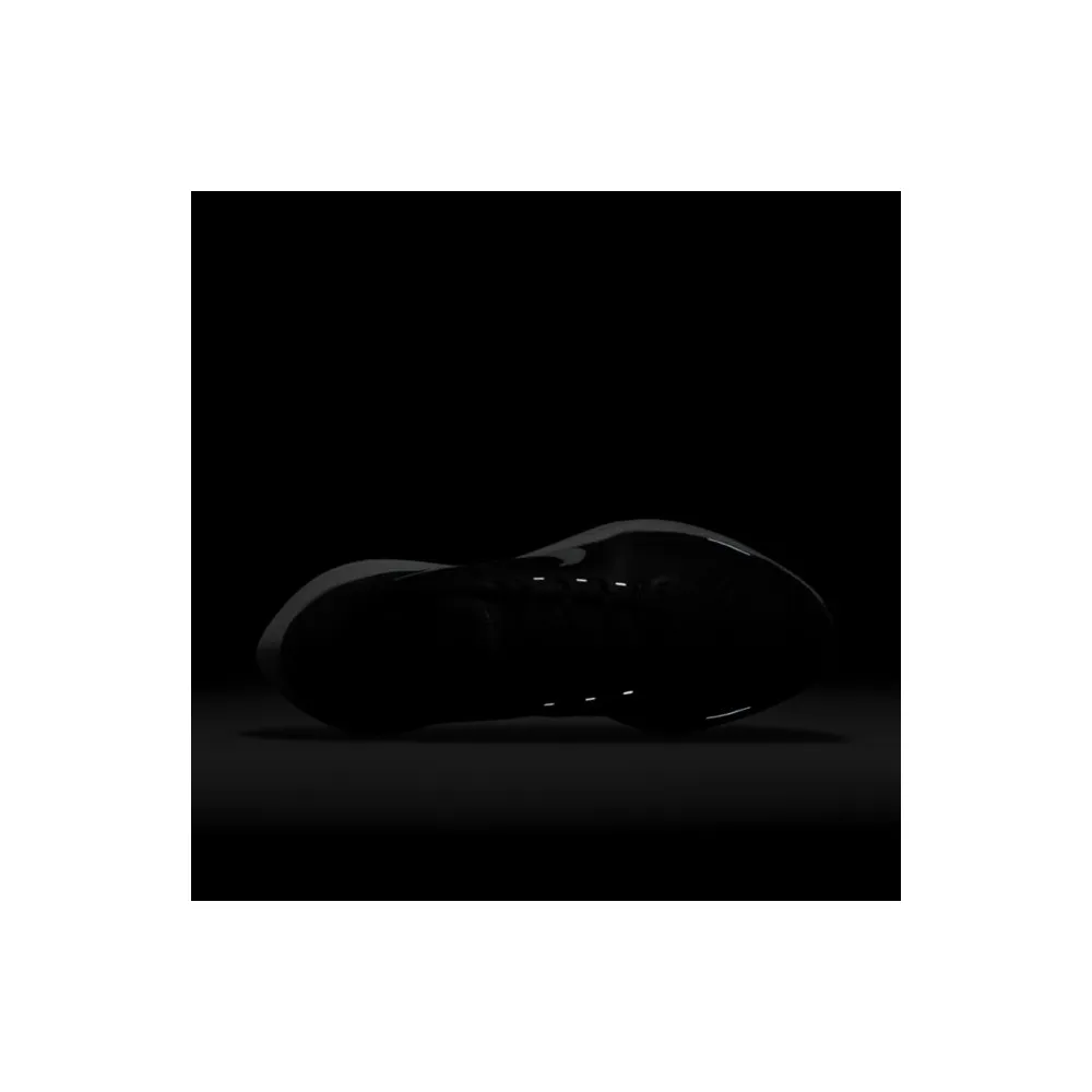 Nike Air Zoom Vomero 16 DA7245-001 / schwarz