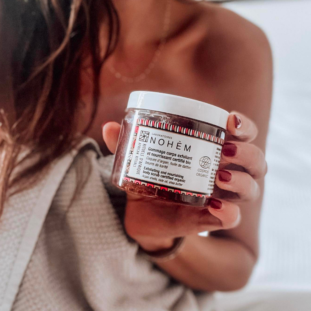 nohèm Gommage corps exfoliant et nourrissant gommage corps